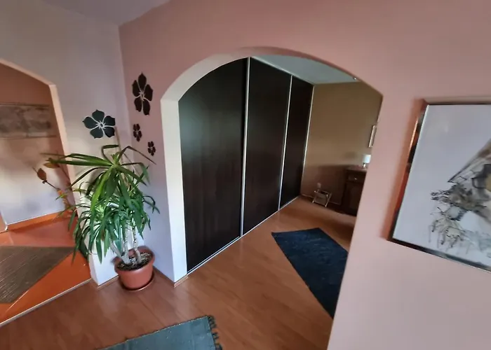 Large, Spacious Vozdovac * Belgrade